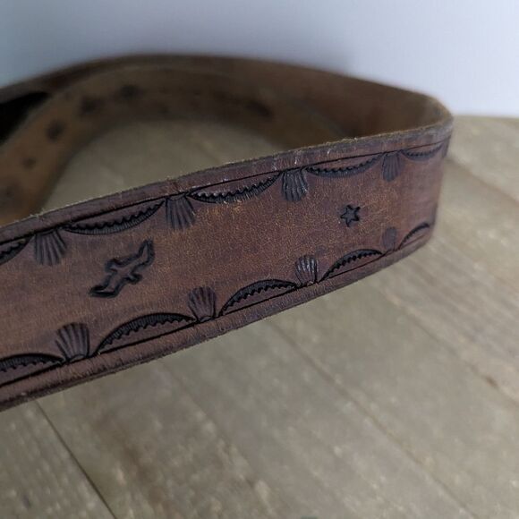Men's brown leather tooled belt for buckle - Picture 3 of 8